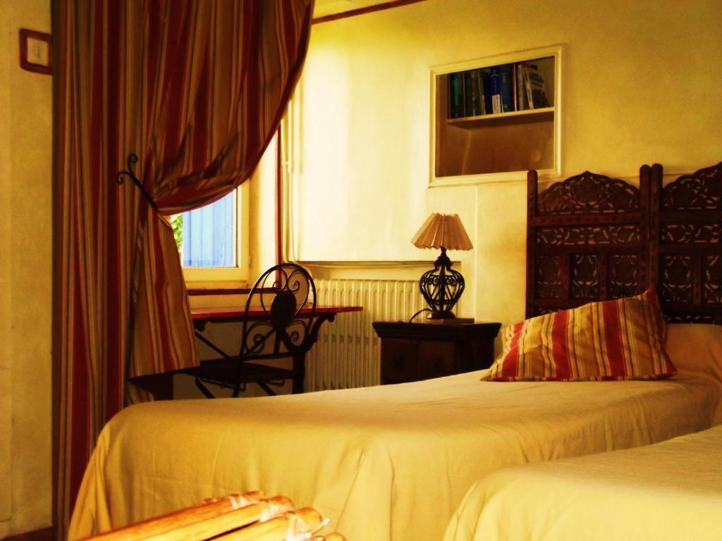 La Maison Aux Volets Bleus Bed & Breakfast Venasque Eksteriør bilde